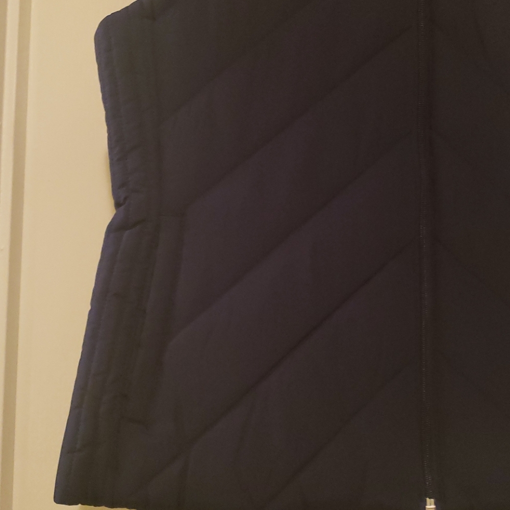 Puffer Vest - Picture 2 of 7